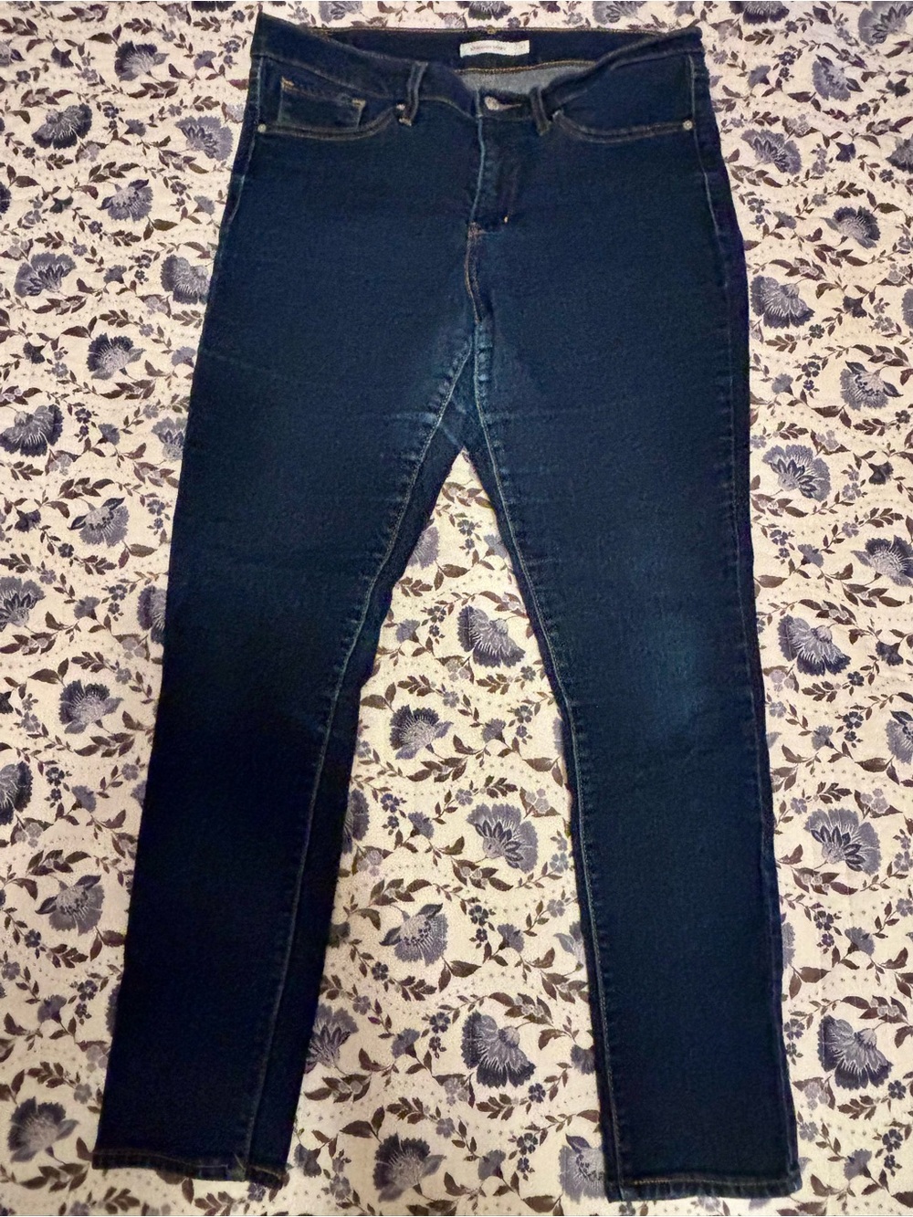Levi's Dark Blue Women's Skinny Jeans -Size 32